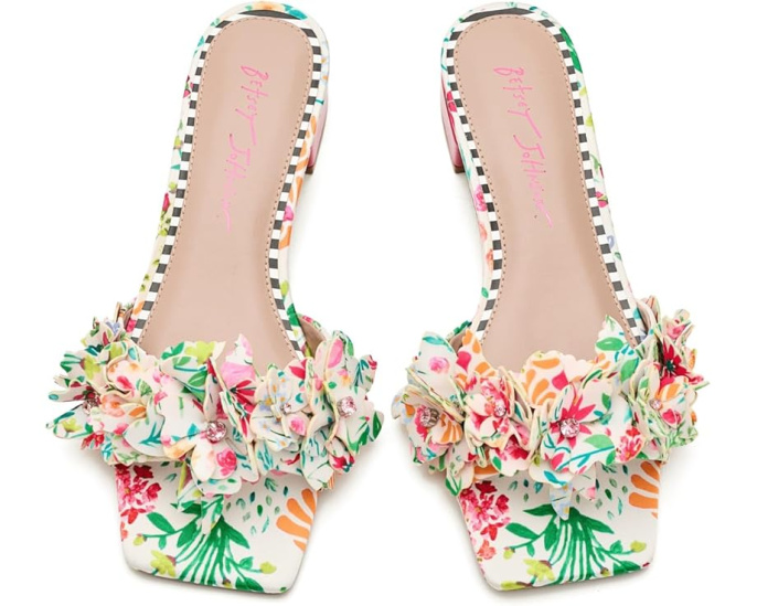 Босоножки на каблуке Glorria с квадратным мысом от Blue by Betsey Johnson