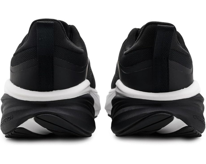 Кроссовки Charged Rogue 6 2e с мембраной от Under Armour