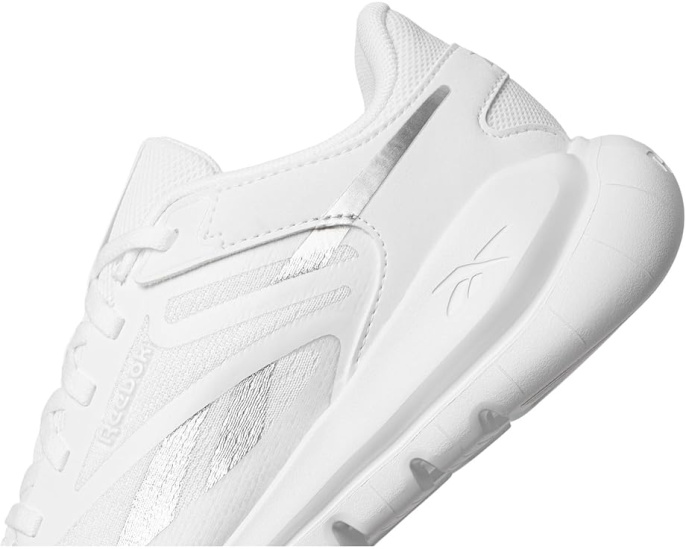 Кроссовки для тренировок Reebok Split Flex с анатомическими канавками для гибкости