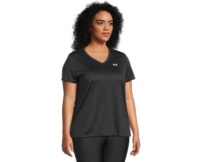 Under Armour футболка Tech Short Sleeve V-Neck Solid с V-образным вырезом и короткими рукавами