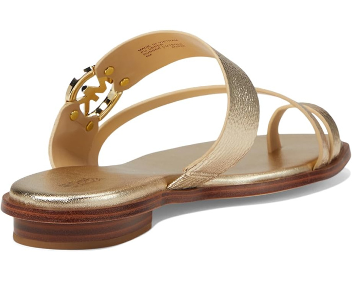 Шлепанцы MICHAEL Michael Kors Vera Flat Thong с амулетом и эластичной вставкой