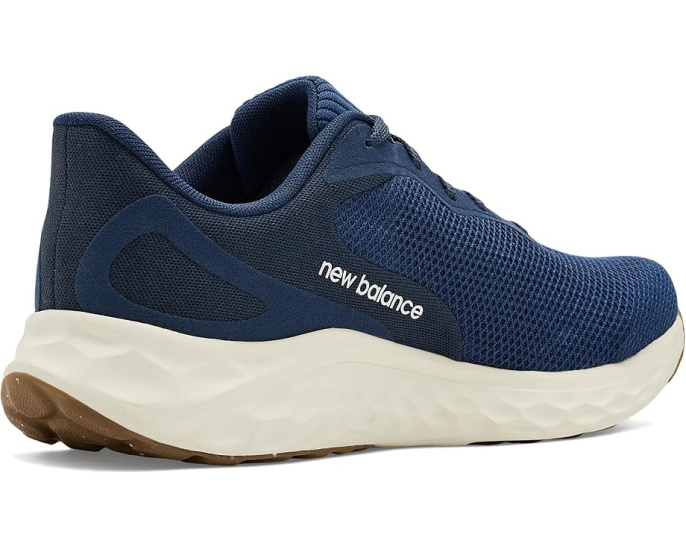 Кроссовки New Balance Fresh Foam Arishi v4 с амортизацией и сетчатым верхом