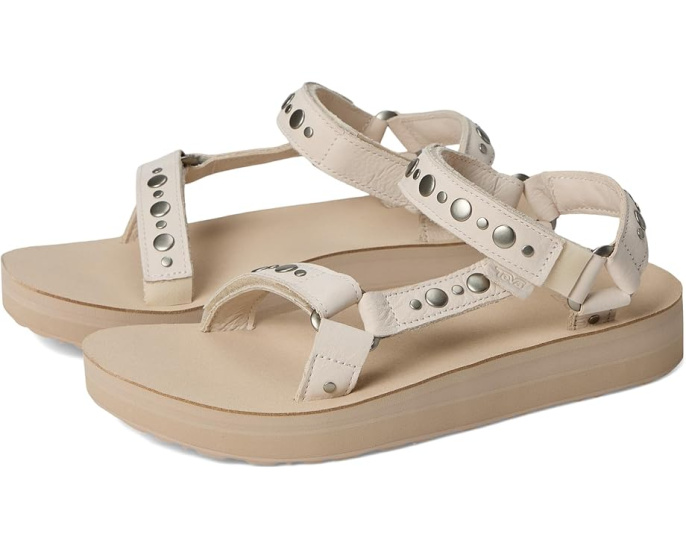 Сандалии Midform Universal Studded от Teva на платформе с шипами