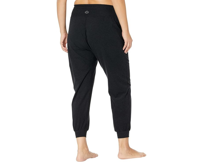 Джоггеры Beyond Yoga Plus Size Spacedye Midi с эластичным поясом