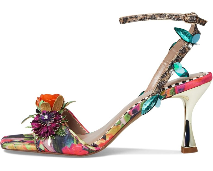 Босоножки Blue by Betsey Johnson Karra на каблуке с цветочным декором
