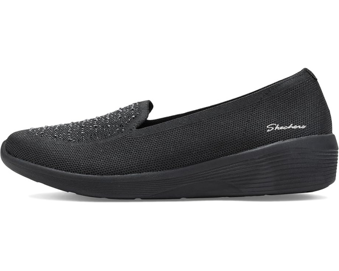 SKECHERS Arya с текстурированным верхом и стелькой из пены с эффектом памяти