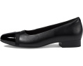Туфли Juliet Monte с квадратно-округлым мысом и лаковой отделкой Clarks