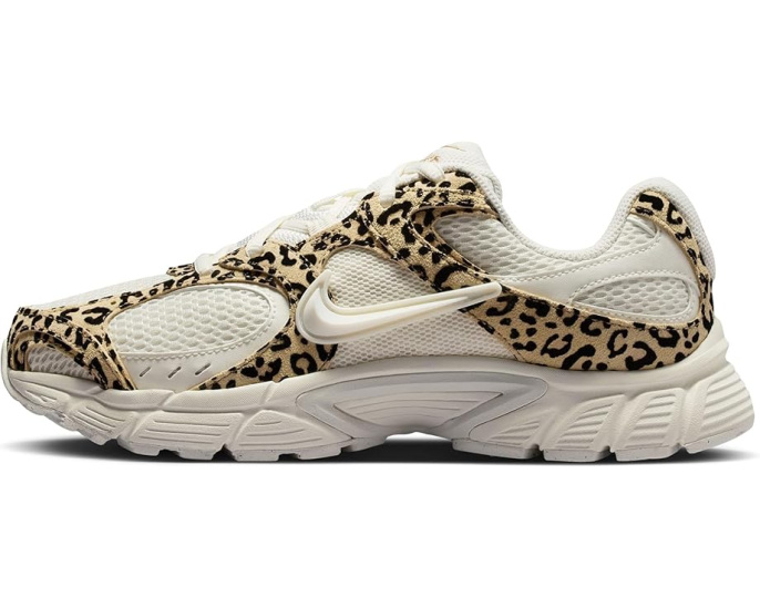 Кроссовки Nike V5 RNR Suede из замши и сетки