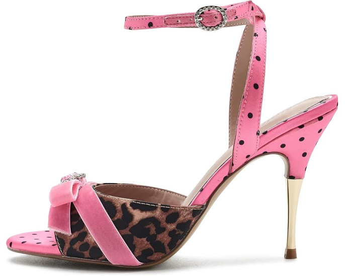 Босоножки Quincyy от Blue by Betsey Johnson на каблуке