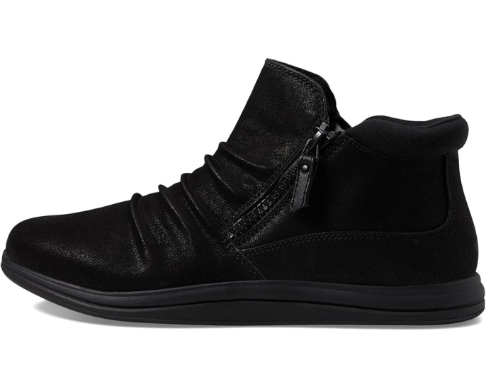 Ботинки Clarks Breeze Range с технологией Cushion Soft для комфорта