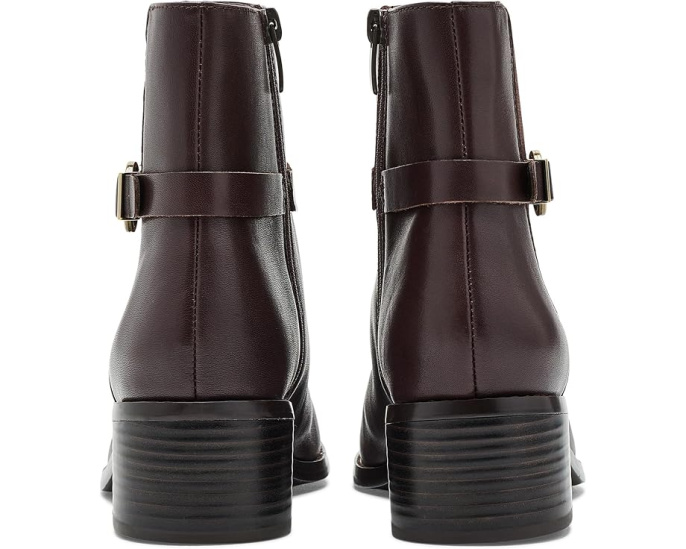 Ботинки Clarks Wrenn Buckle с квадратным носком
