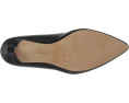 Лодочки Linvale Jerica с закрытым мысом и мягкой стелькой Clarks
