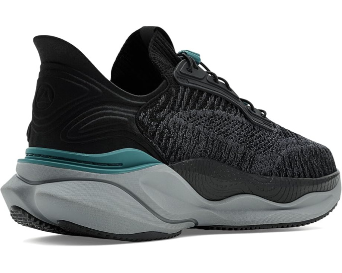 Кроссовки Clarks Pace Rise с дышащим трикотажным верхом и технологией Infinity Energy Capsules