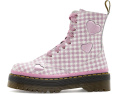 Ботинки Dr. Martens Jadon Heart с аппликацией в виде сердца на шнуровке