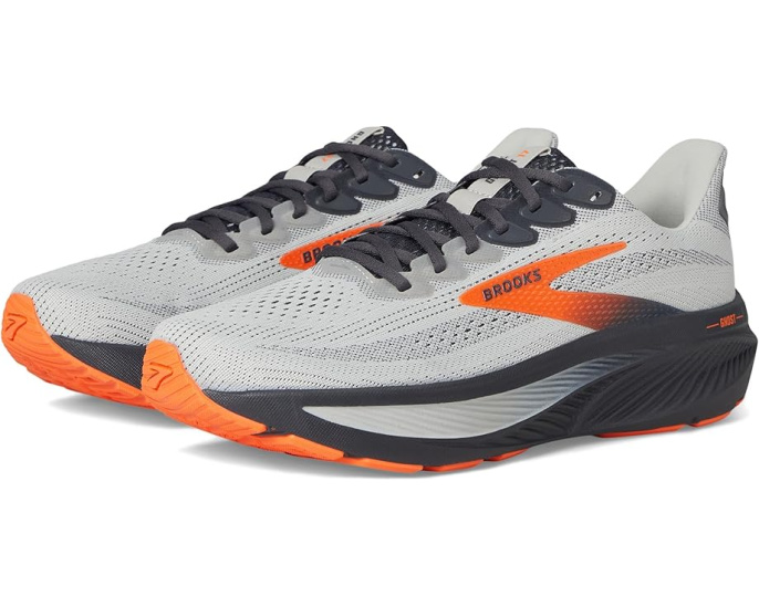 Кроссовки Ghost 17 от Brooks с двойным джаккардовым верхом