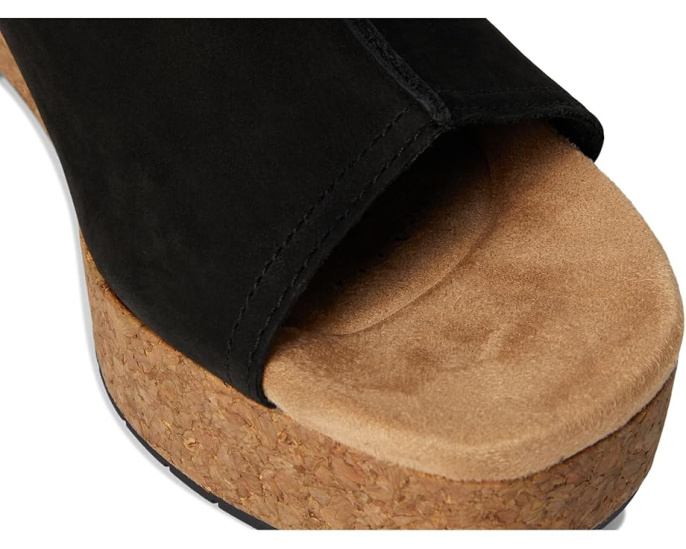 Сандалии Clarks Nerisa Vine на пробковом каблуке с мягкой стелькой
