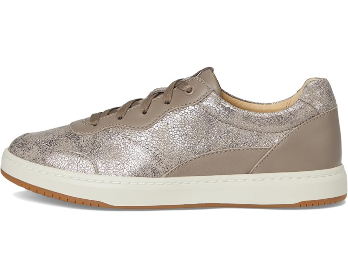 Кроссовки Josey от Dansko с круглым носком и стелькой для комфорта на весь день