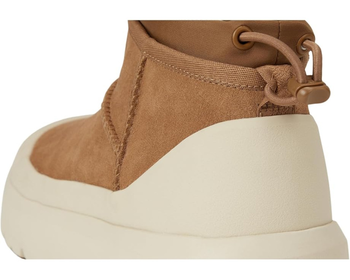 Угги UGG Classic Ultra Mini Weather Hybrid с водонепроницаемой замшей и подошвой Spider Rubber