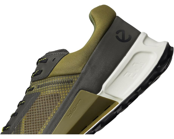 Трейловые кроссовки Biom 2.1 Cross Mountain Traverse с сеткой BREATHRU ECCO