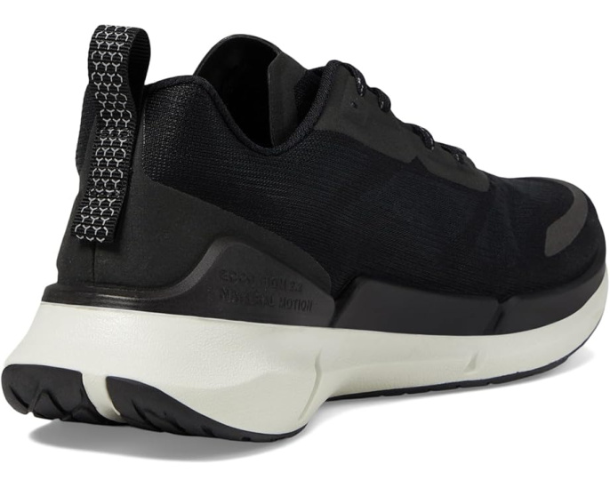 Кроссовки ECCO Biom 2.2 Textile Cross Trainer с технологией Natural Motion и светоотражающими деталями