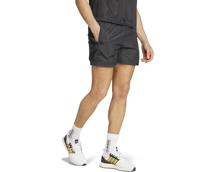 Шорты Adidas Tiro Woven с сетчатой подкладкой