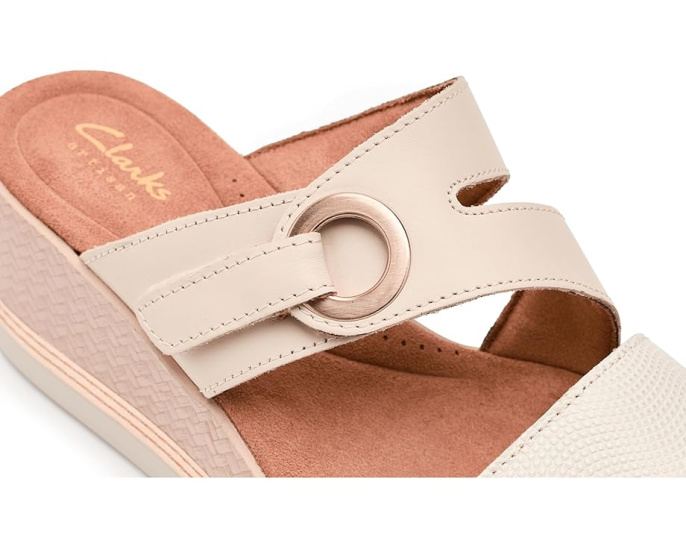Сандалии Clarks Kidiki Cove на платформе с застежкой велькро