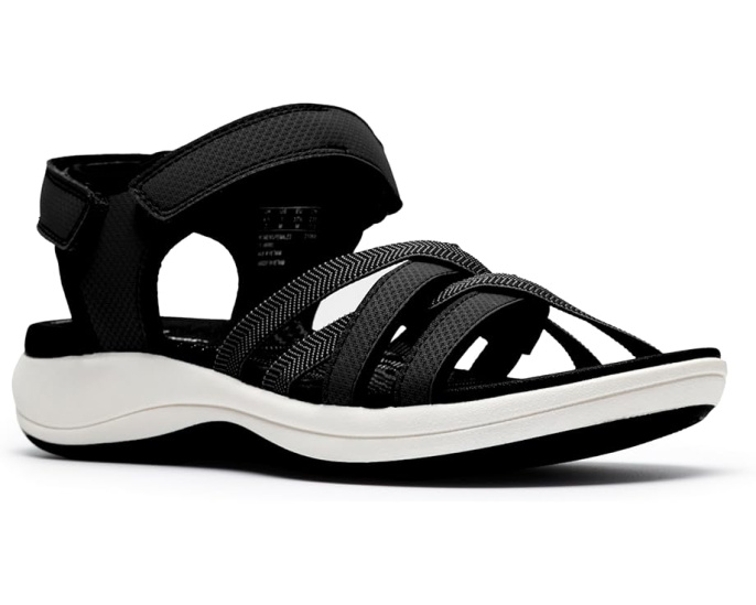 Сандалии Mira Shore Clarks с технологией Cloudsteppers и стелькой Cushion Soft