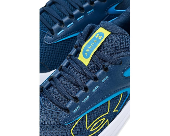 Кроссовки Under Armour Surge 5 для школьников