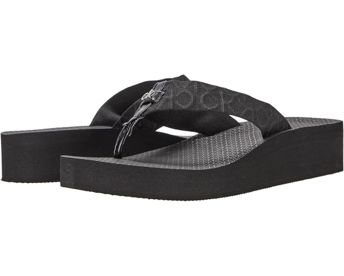 Босоножки Calvin Klein Meena с логотипом и амортизированной стелькой
