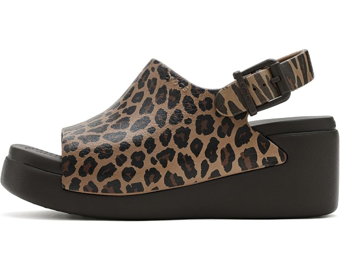 Сандалии-слайды Crocs Dylan Platform с металлическими заклепками