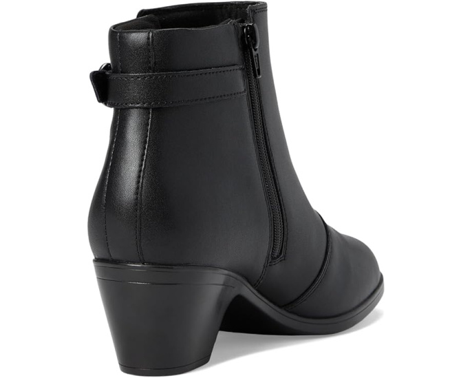 Ботильоны Clarks Emily 2 Belle с миндалевидным носком и ремешком на пряжке сзади