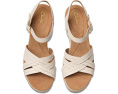 Сандалии Clarks Sabina Strap на клиновидном каблуке с перекрестными ремешками