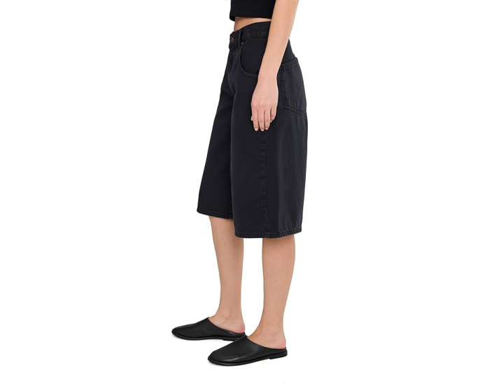 Джинсовые шорты Super Baggy Jort от Levi's® Premium с очень свободным кроем