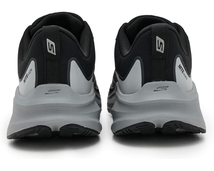 Водонепроницаемые кроссовки SKECHERS Max Run Vorteza для бега