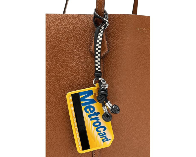 Подвеска-брелок Charmed NYC Metro Card из кожи