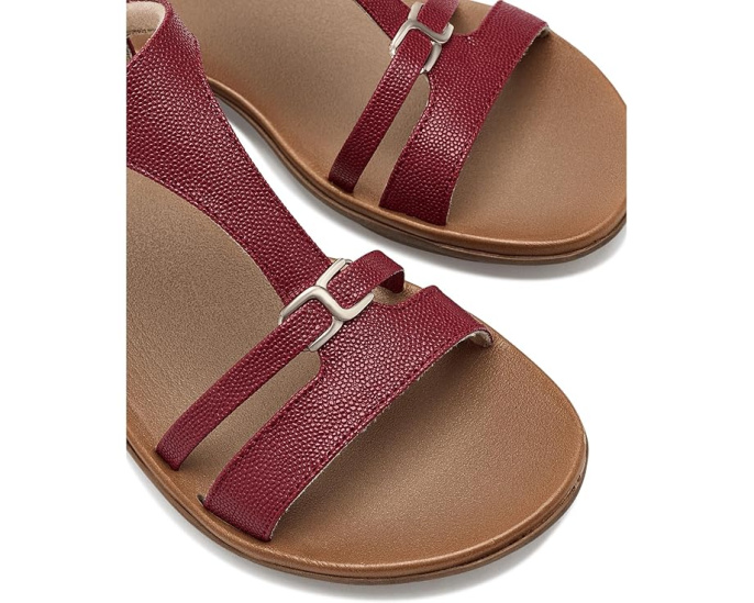 Сандалии Naturalizer Sofia на низком каблуке с технологией Contour+ Comfort