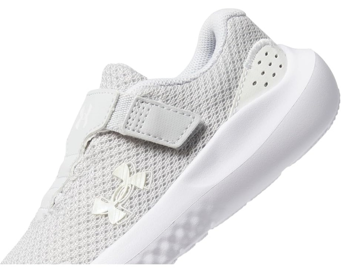 Детские кроссовки Under Armour Surge 4 на липучке для первых шагов