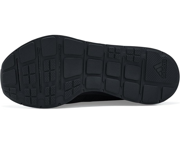 Беговые кроссовки Adidas Swift Run с текстильным верхом