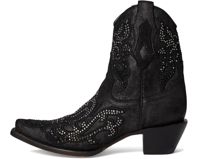 Ковбойские ботинки Corral Boots C4106 с вышивкой и заклепками