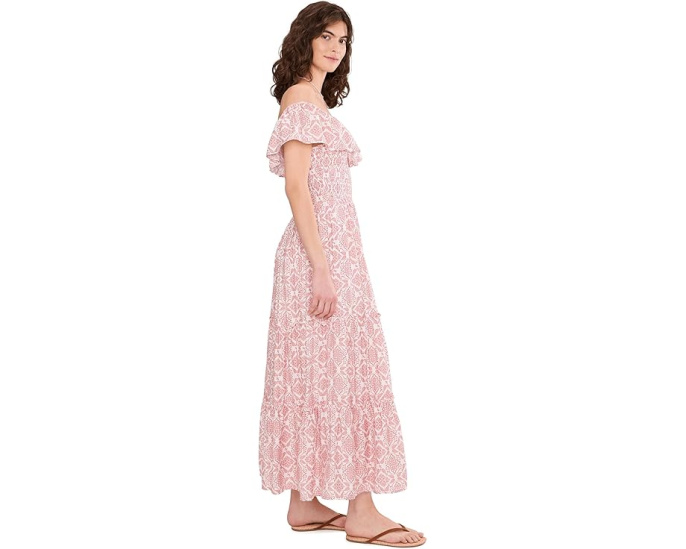 Платье Vince Camuto с открытыми плечами и ярусами из сборки