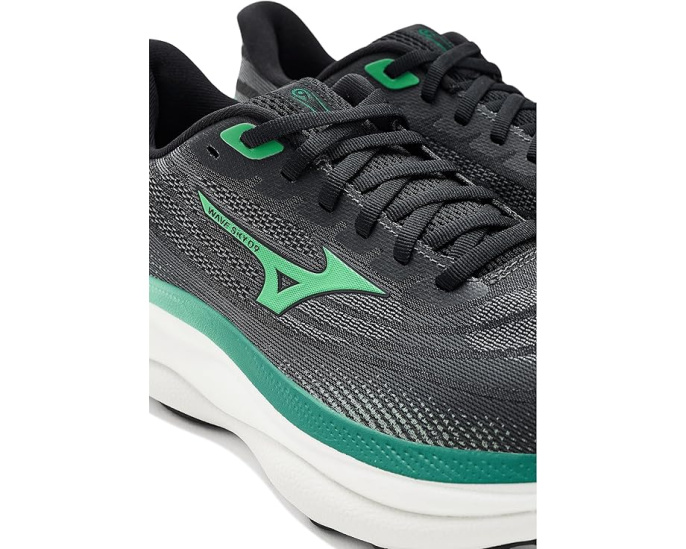 Mizuno Wave Sky 9 с технологией Foam Wave и Smooth Stretch Woven