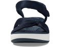 Сандалии Clarks Arla Shore на небольшом клиновидном каблуке