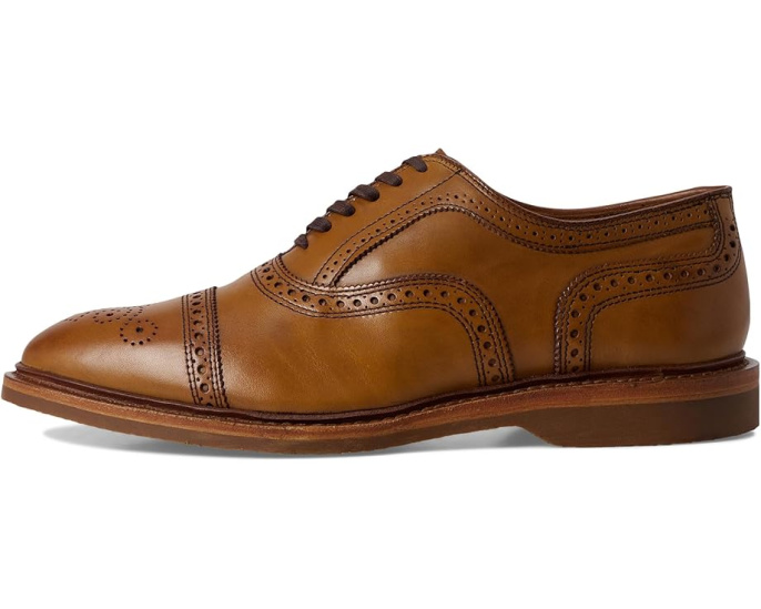 Оксфорды Allen Edmonds Strand Verse с перфорацией на резиновой подошве