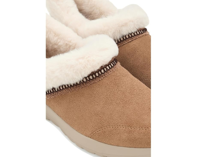 Домашние тапочки Skechers On-The-Go Joy Warm Embrace