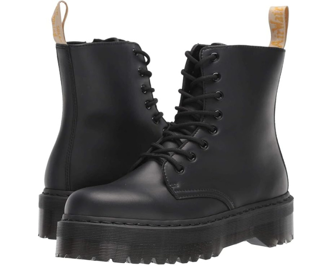 Веганские ботинки Dr. Martens Jadon II Mono на высокой платформе