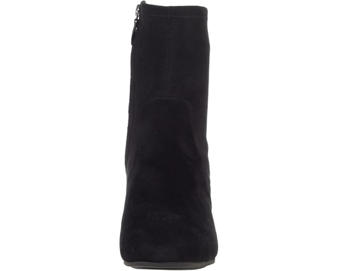 Ботильоны Ella Stretch Booties с молнией и квадратным каблуком от Gentle Souls by Kenneth Cole