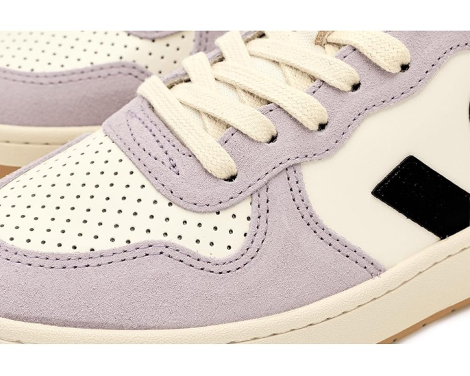 Кроссовки VEJA V-10 из экоматериалов с перфорацией