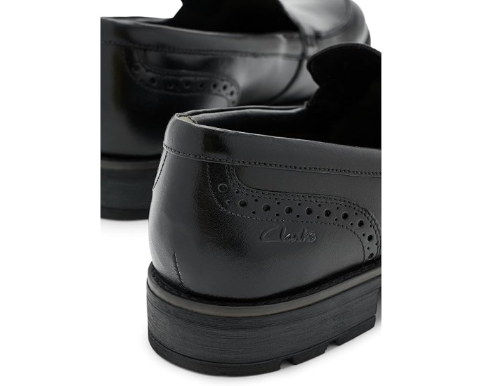 Clarks Emmet Step туфли на каждый день из черной гладкой кожи