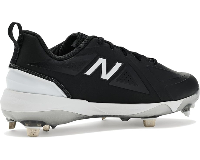 Софтбольные бутсы New Balance Fuse V5 с промежуточной подошвой FuelCell