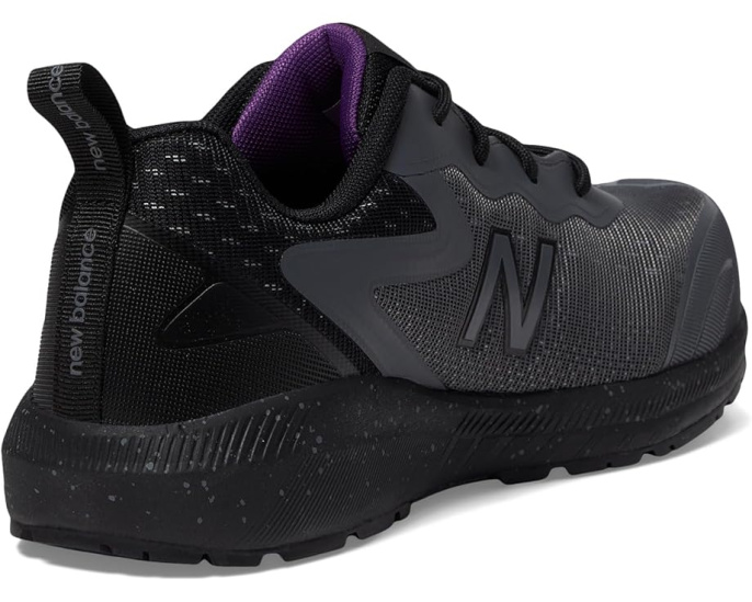 Кроссовки New Balance Logic с композитным мыском SD10